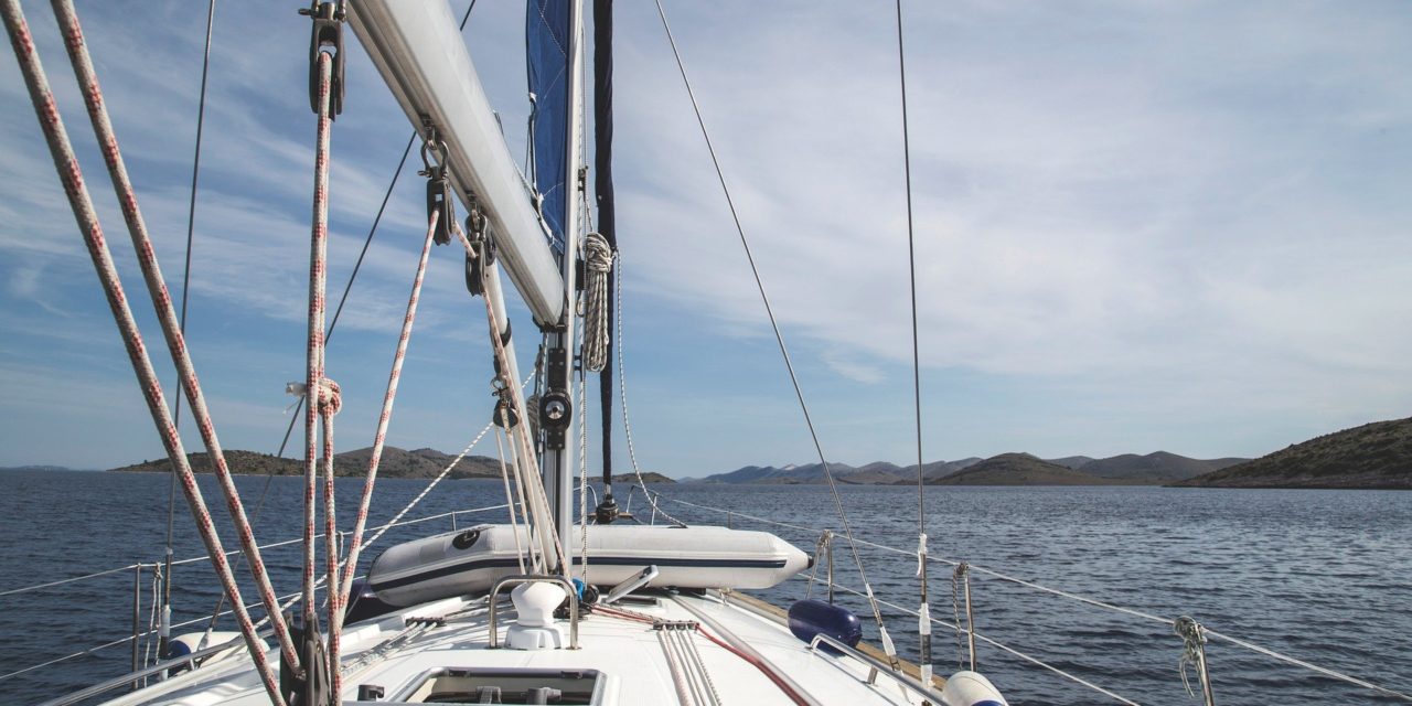 https://www.pugliaescursioni.com/wp-content/uploads/2020/02/sailboat-950352_1920-1280x640.jpg
